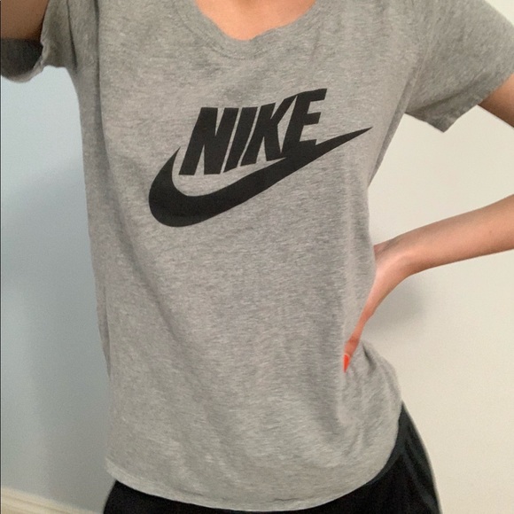 Nike Tops - Nike Tee